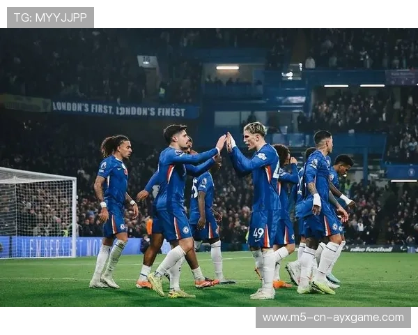 切尔西门将精彩出击化解险情随后转为助攻