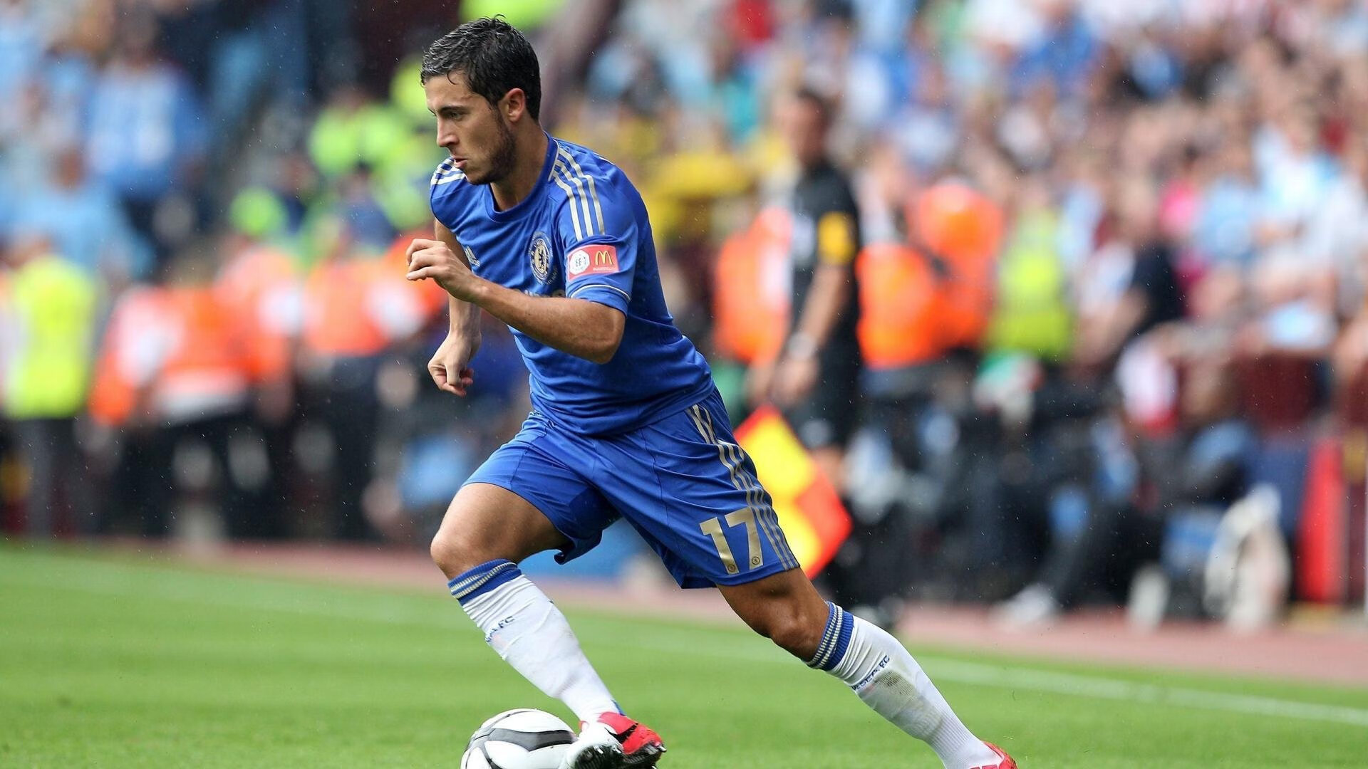 男队勇闯世界强队包围圈