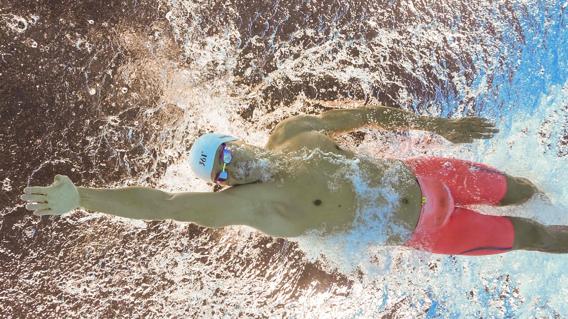 爱游戏体育-庞蒂冲线瞬间引爆现场气氛，庞蒂斯克